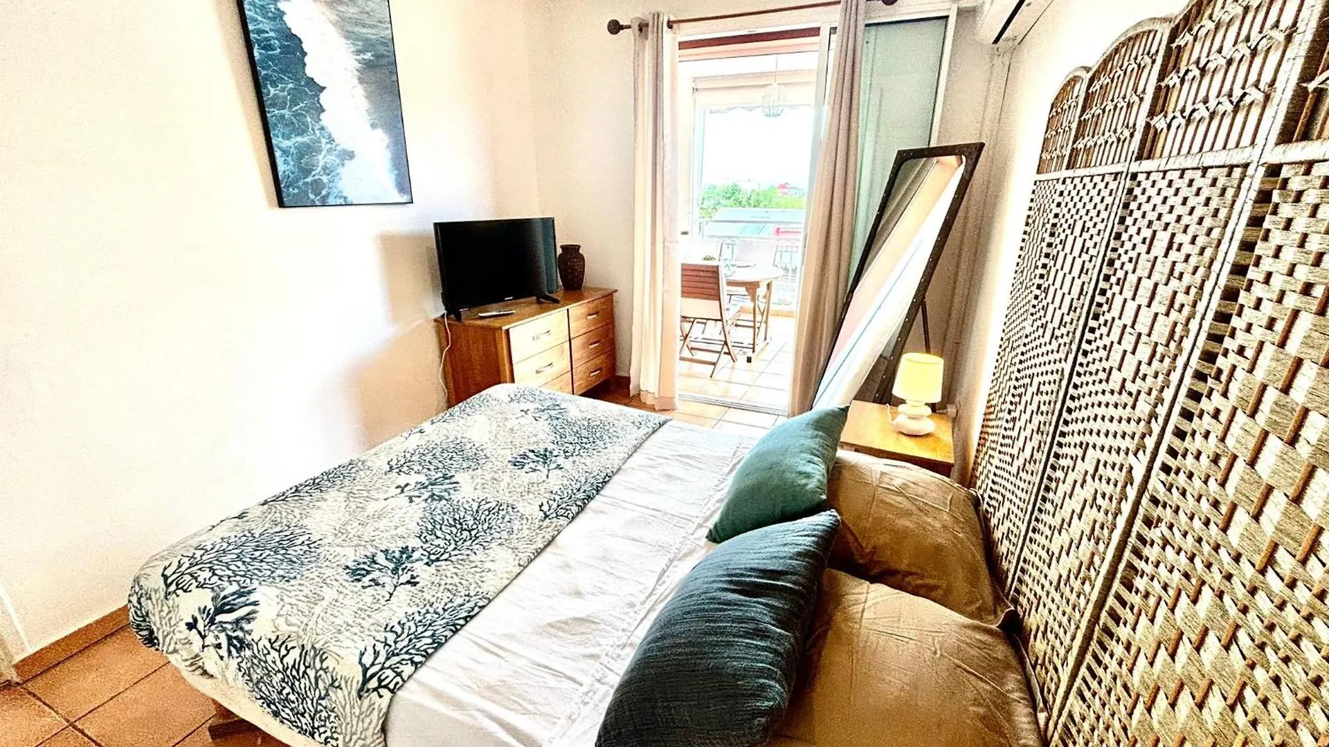 Appartement T2 Tout Confort A 50M De La Plage Anse Mitan Les Trois-Ilets 0*,